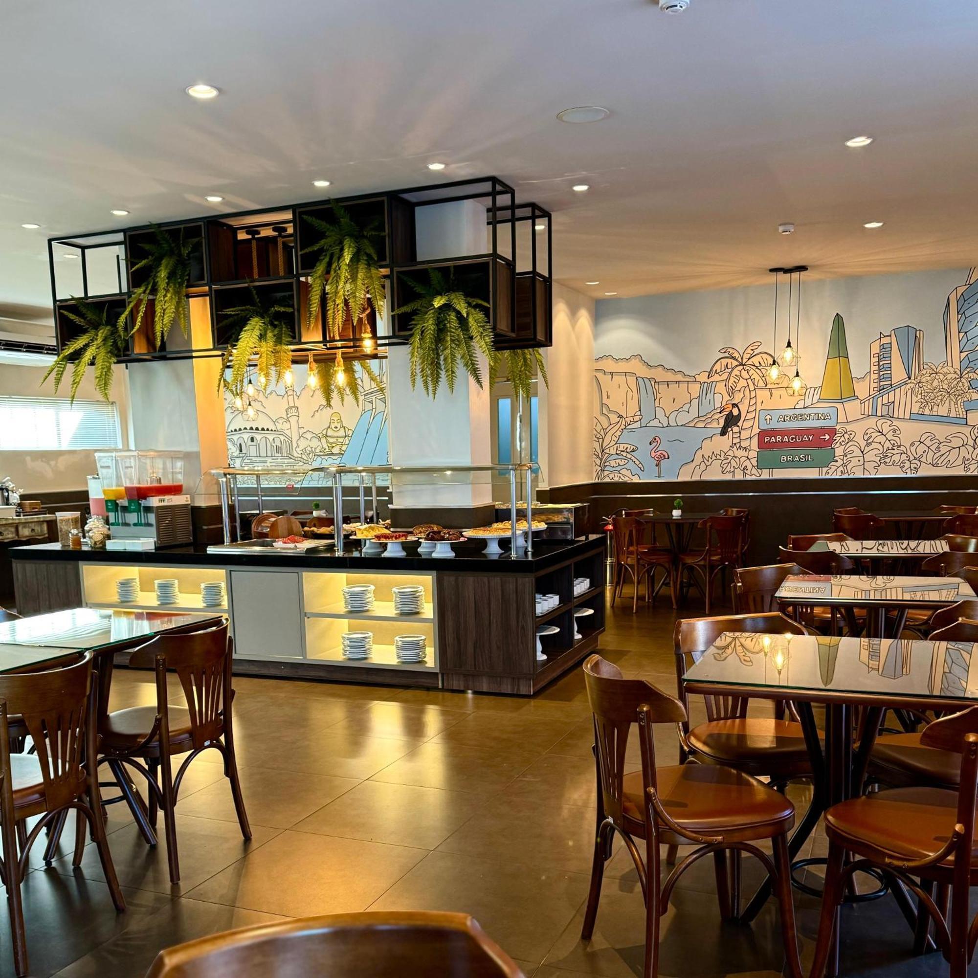 Hotel Portinari Ponte Da Amizade フォス・ド・イグアス エクステリア 写真