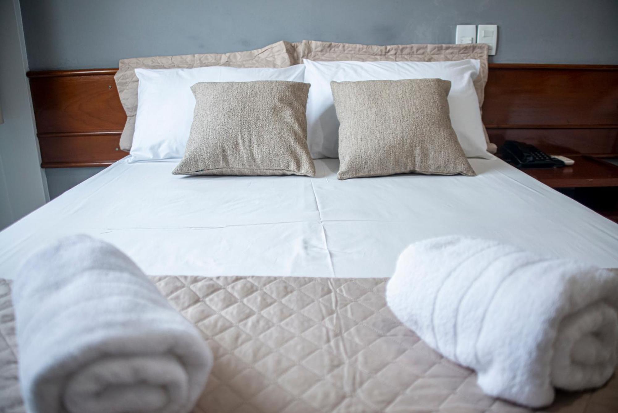 Hotel Portinari Ponte Da Amizade フォス・ド・イグアス エクステリア 写真